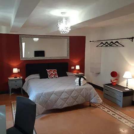 Principe Calaf 3 Bed & Breakfast 2*