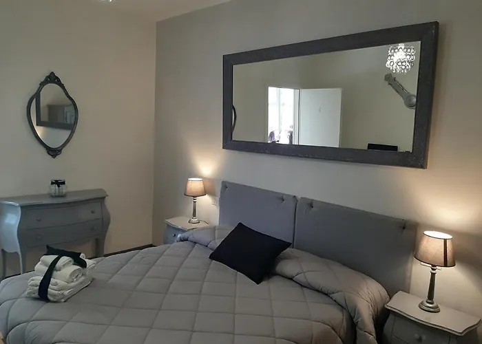 לינה וארוחת בוקר Principe Calaf 3 לוקה