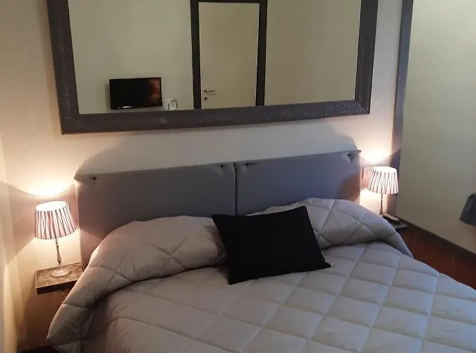 לינה וארוחת בוקר Principe Calaf 3 לוקה