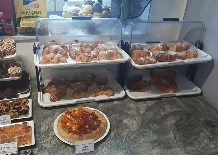 לינה וארוחת בוקר Principe Calaf 3 4*